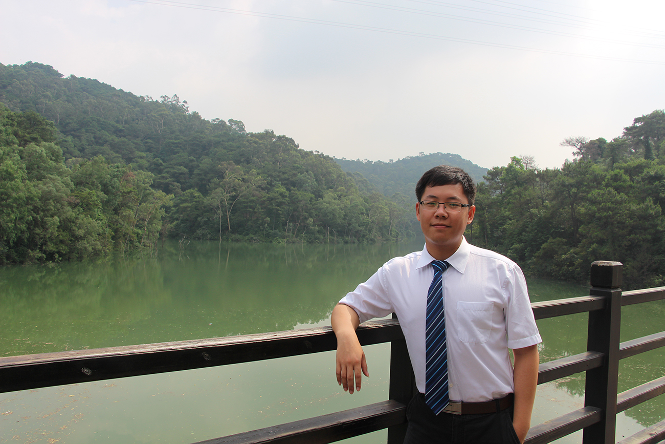 深圳大学Robot Pilots谭柱生活照.JPG